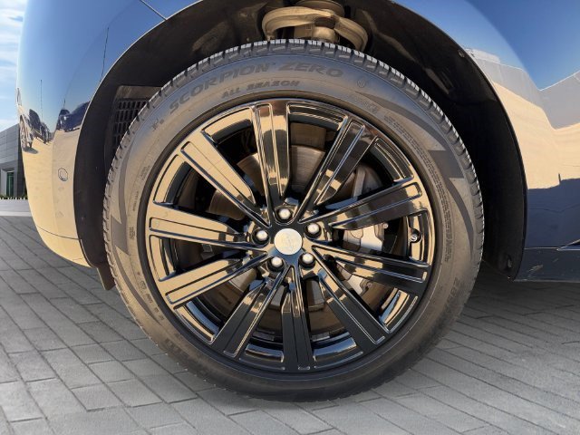 Used 2023 Land Rover Range Rover SE AWD/4WD image 9