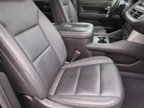 Used 2024 Chevrolet Tahoe Z71 w/ Luxury Package AWD/4WD image 29