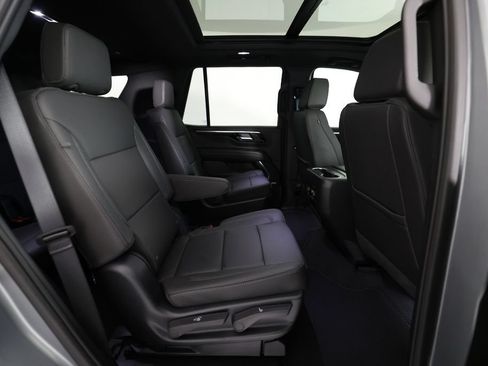 Used 2026 Chevrolet Tahoe Z71 w/ Comfort Package AWD/4WD image 11