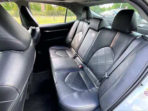 Used 2018 Toyota Camry XLE w/ Driver Assist Package FWD image 20