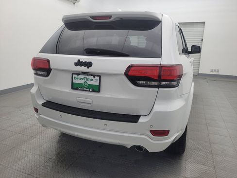 Used 2019 Jeep Grand Cherokee Altitude image 7