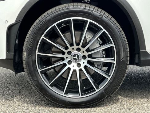 Used 2021 Mercedes-Benz GLC 300 4MATIC image 26