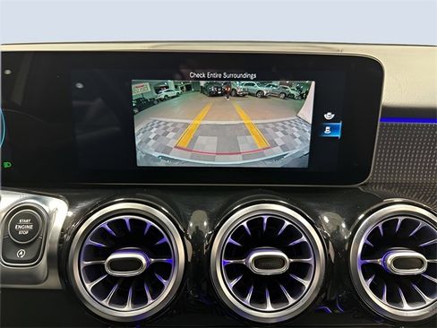 Used 2020 Mercedes-Benz GLB 250 4MATIC image 19