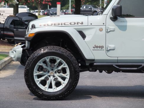 Used 2023 Jeep Wrangler Unlimited Rubicon 392 AWD/4WD image 27