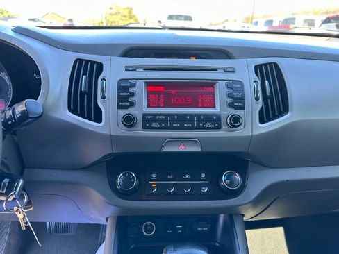 Used 2015 Kia Sportage LX image 15