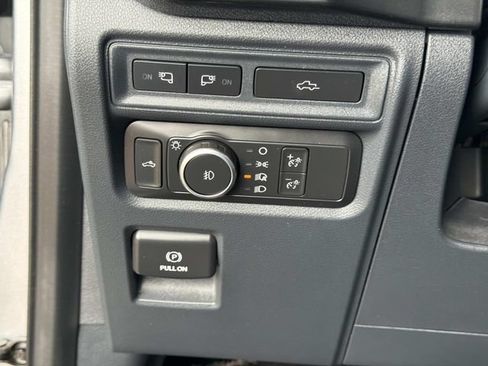 Used 2022 Ford F150 XLT w/ Equipment Group 302A High AWD/4WD image 26