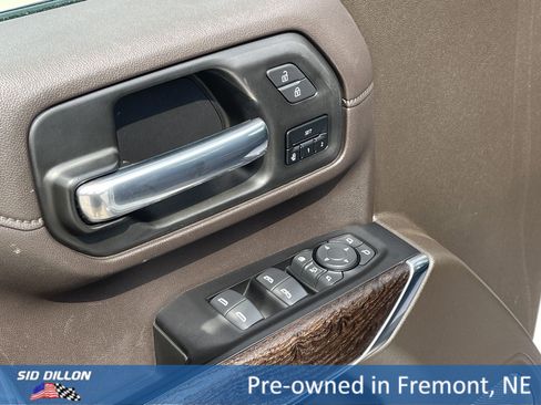 Used 2023 GMC Sierra 3500 Denali w/ Denali Ultimate Package image 7