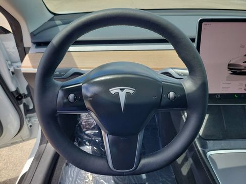 Used 2023 Tesla Model 3 Standard Range RWD image 18