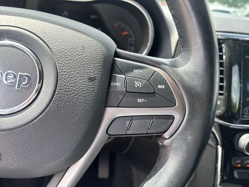 Used 2021 Jeep Grand Cherokee Freedom Edition RWD image 18
