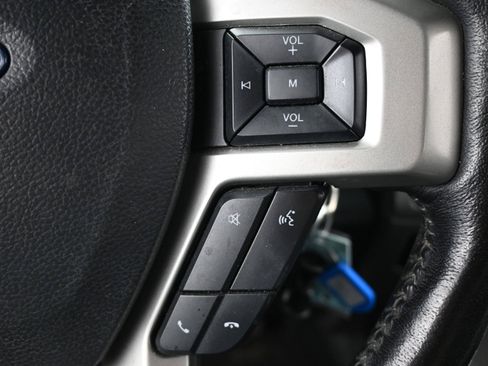 Used 2022 Ford F250 Lariat w/ Lariat Value Package AWD/4WD image 15