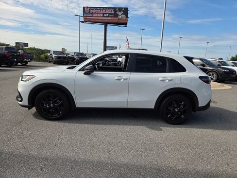 Used 2024 Honda HR-V Sport image 4