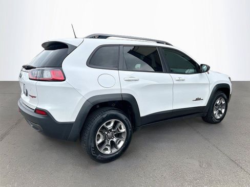Used 2019 Jeep Cherokee Trailhawk w/ Cold Weather Group AWD/4WD image 4