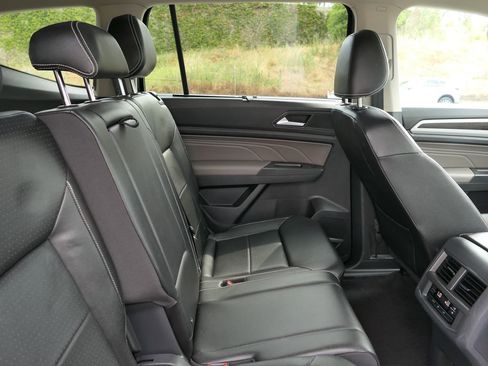 Used 2023 Volkswagen Atlas SE AWD/4WD image 25