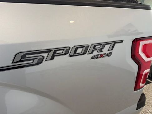 Used 2018 Ford F150 XLT w/ Equipment Group 302A Luxury AWD/4WD image 9