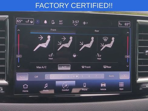 Certified 2023 Chrysler Pacifica Touring-L FWD image 26