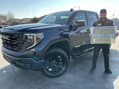 Used 2022 GMC Sierra 1500 Elevation w/ LPO, Elevation Black Package