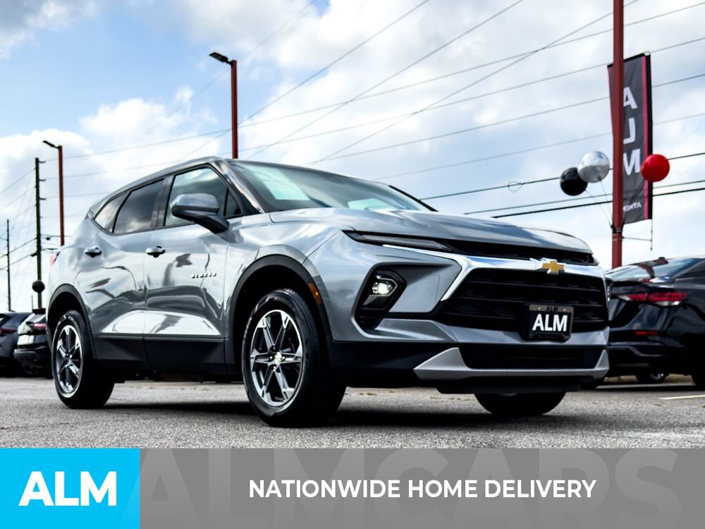 Used 2023 Chevrolet Blazer LT w/ Driver Confidence Package FWD image 4