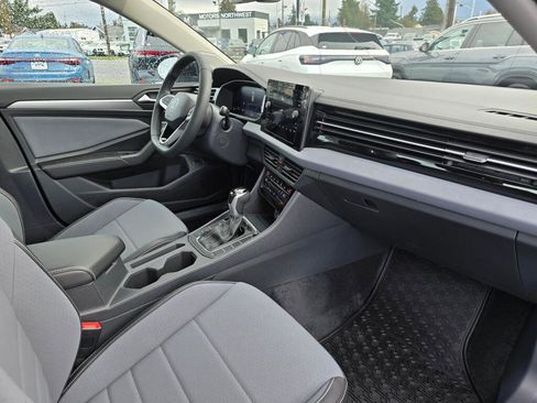 New 2026 Volkswagen Jetta SE FWD image 43