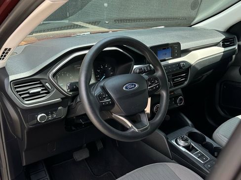 Used 2021 Ford Escape S image 2