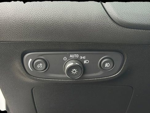 Used 2021 Buick Encore GX Preferred FWD image 5