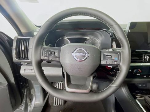 New 2026 Nissan Pathfinder SV image 8