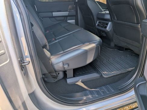 Used 2024 Ford F250 Lariat w/ Sport Appearance Package image 25