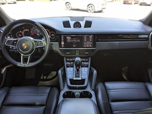 Used 2019 Porsche Cayenne image 16