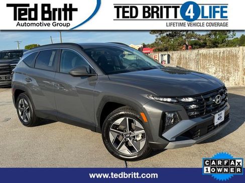 Used 2025 Hyundai Tucson SEL FWD image 1