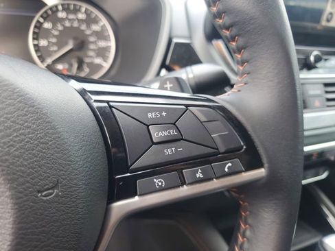 Used 2023 Nissan Altima 2.5 SR w/ SR Premium Package image 18