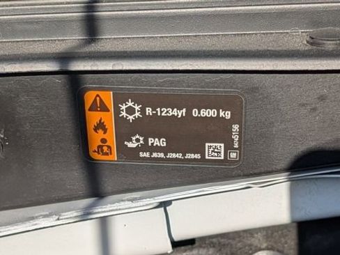 Used 2022 Chevrolet Malibu LT image 25