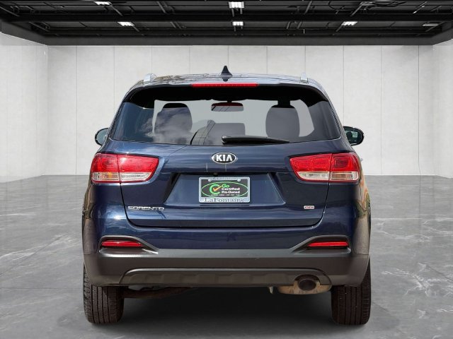 Used 2018 Kia Sorento FWD image 4
