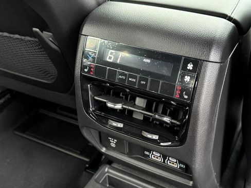 New 2025 Jeep Grand Cherokee L Limited w/ Luxury Tech Group II image 13