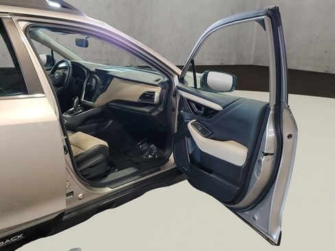 Used 2020 Subaru Outback Limited AWD/4WD image 19