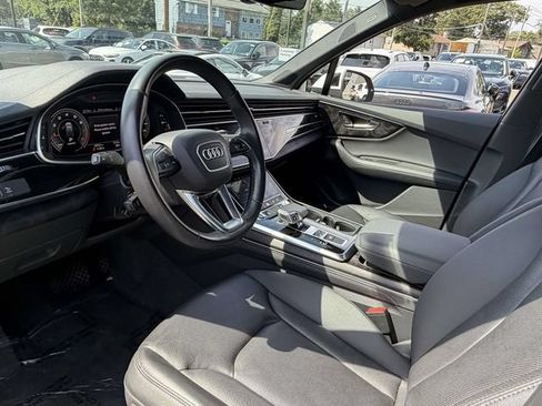 Used 2023 Audi Q7 2.0T Premium Plus w/ Premium Plus Package AWD/4WD image 12