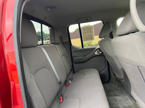 Used 2016 Nissan Frontier SV AWD/4WD image 35