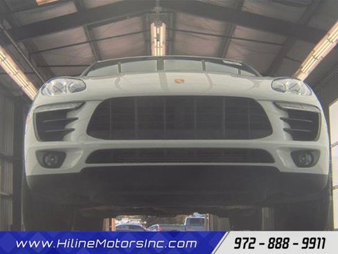 Used 2018 Porsche Macan image 3
