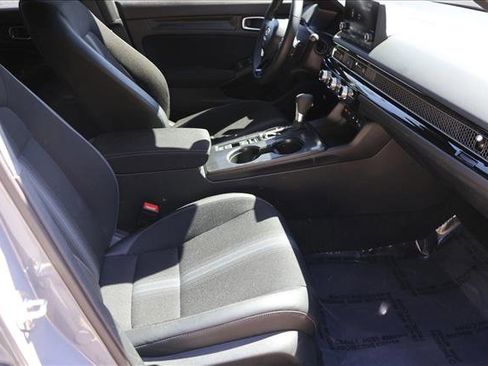 Used 2025 Honda Civic Sport image 28