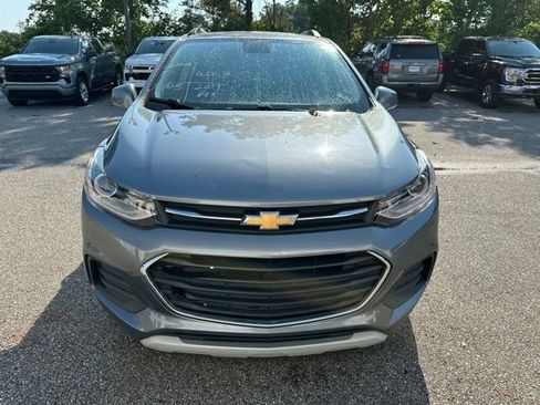 Used 2019 Chevrolet Trax LT w/ LT Convenience Package FWD image 8