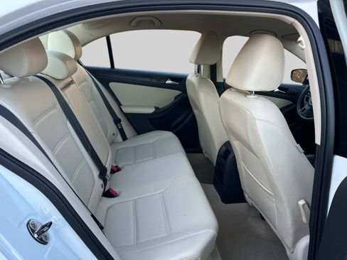 Used 2014 Volkswagen Jetta SE image 14