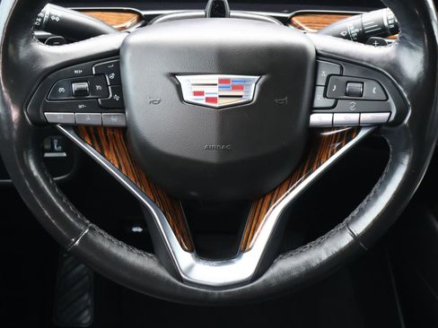 Used 2022 Cadillac Escalade ESV Premium Luxury AWD/4WD image 14