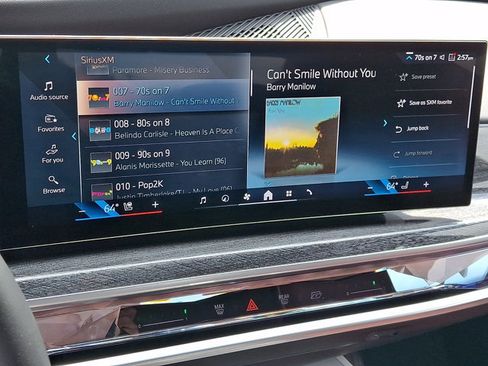 Used 2023 BMW 760i xDrive AWD/4WD image 19