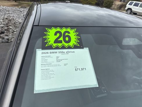 Used 2026 BMW 550e xDrive image 20