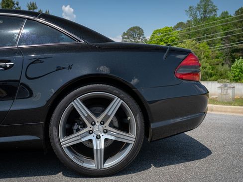 Used 2009 Mercedes-Benz SL 550 image 6