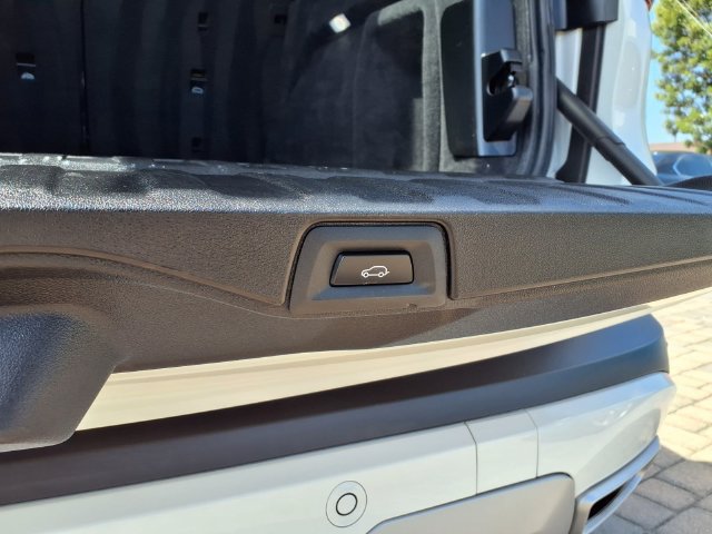 Used 2020 BMW X5 sDrive40i w/ Convenience Package RWD image 11