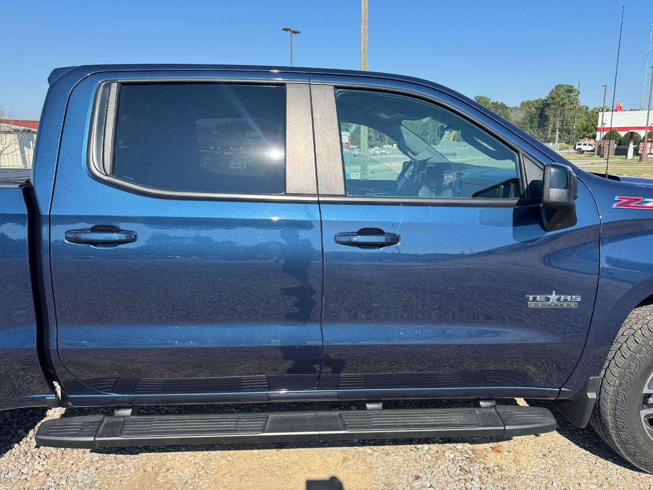 Used 2022 Chevrolet Silverado 1500 RST AWD/4WD image 13