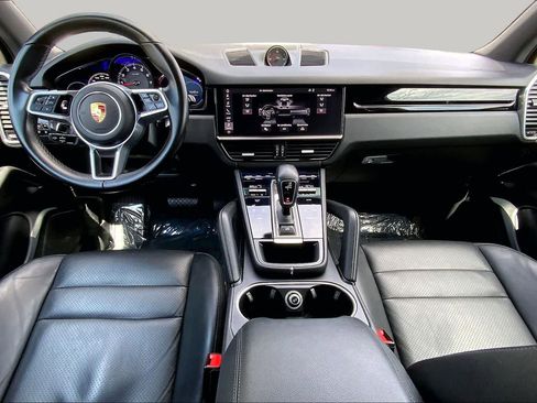 Used 2019 Porsche Cayenne AWD/4WD image 23