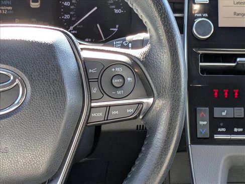 Used 2019 Toyota Avalon XLE image 22