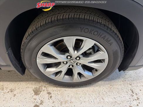 Used 2024 Toyota Grand Highlander Limited image 10