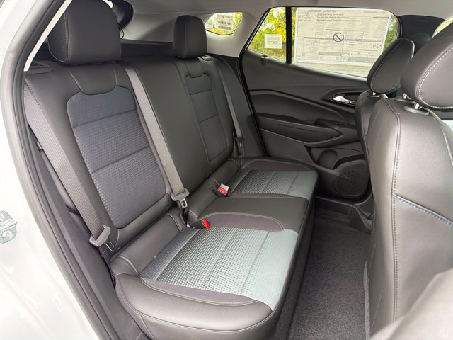 New 2026 Chevrolet Trax LT w/ Driver Confidence Package FWD image 26