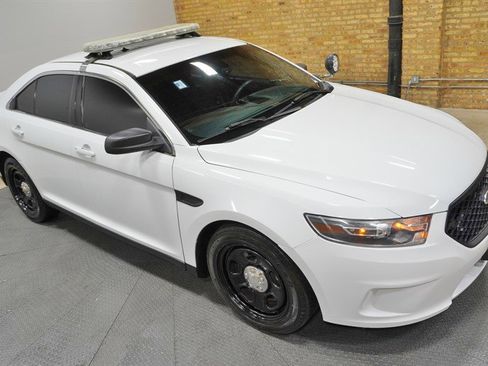 Used 2015 Ford Taurus Police Interceptor AWD image 7